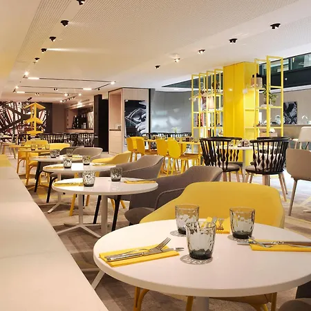 Courtyard By Marriott Gare De Lyon 4* Paris