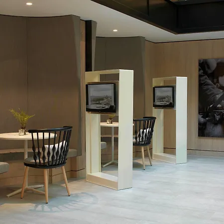 Courtyard By Marriott Gare De Lyon 4* Paris