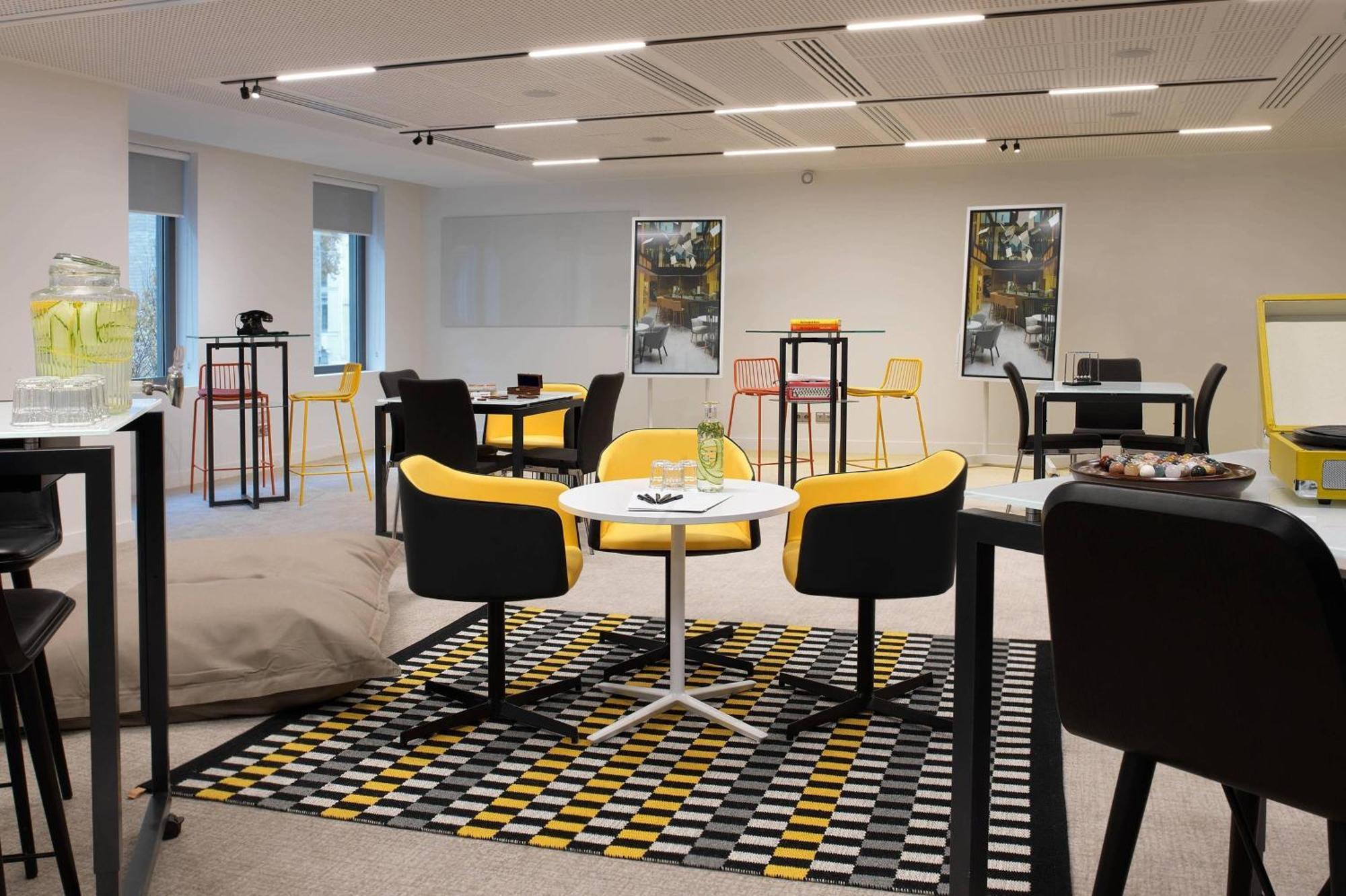 Courtyard By Marriott Gare De Lyon Hotel Parigi