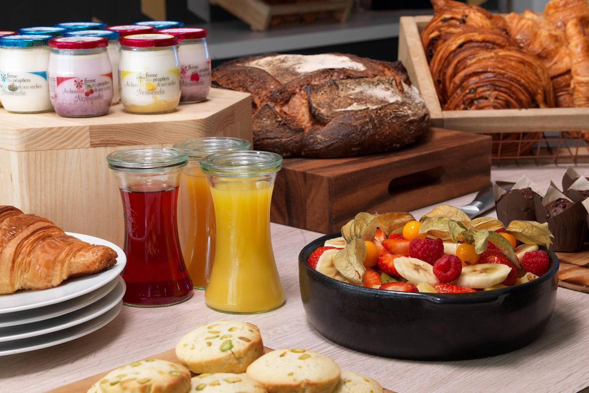 Courtyard By Marriott Gare De Lyon 4* Parigi