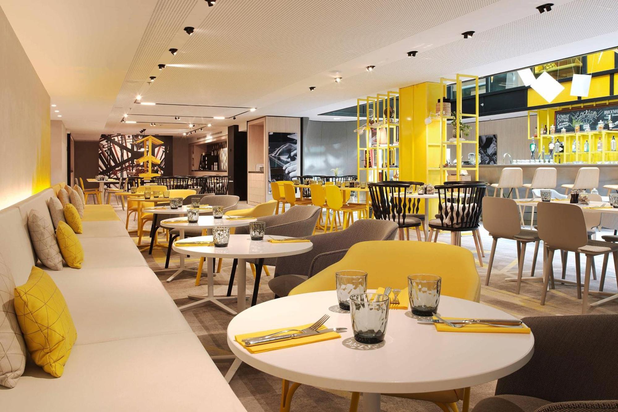 Courtyard By Marriott Gare De Lyon 4* Parigi
