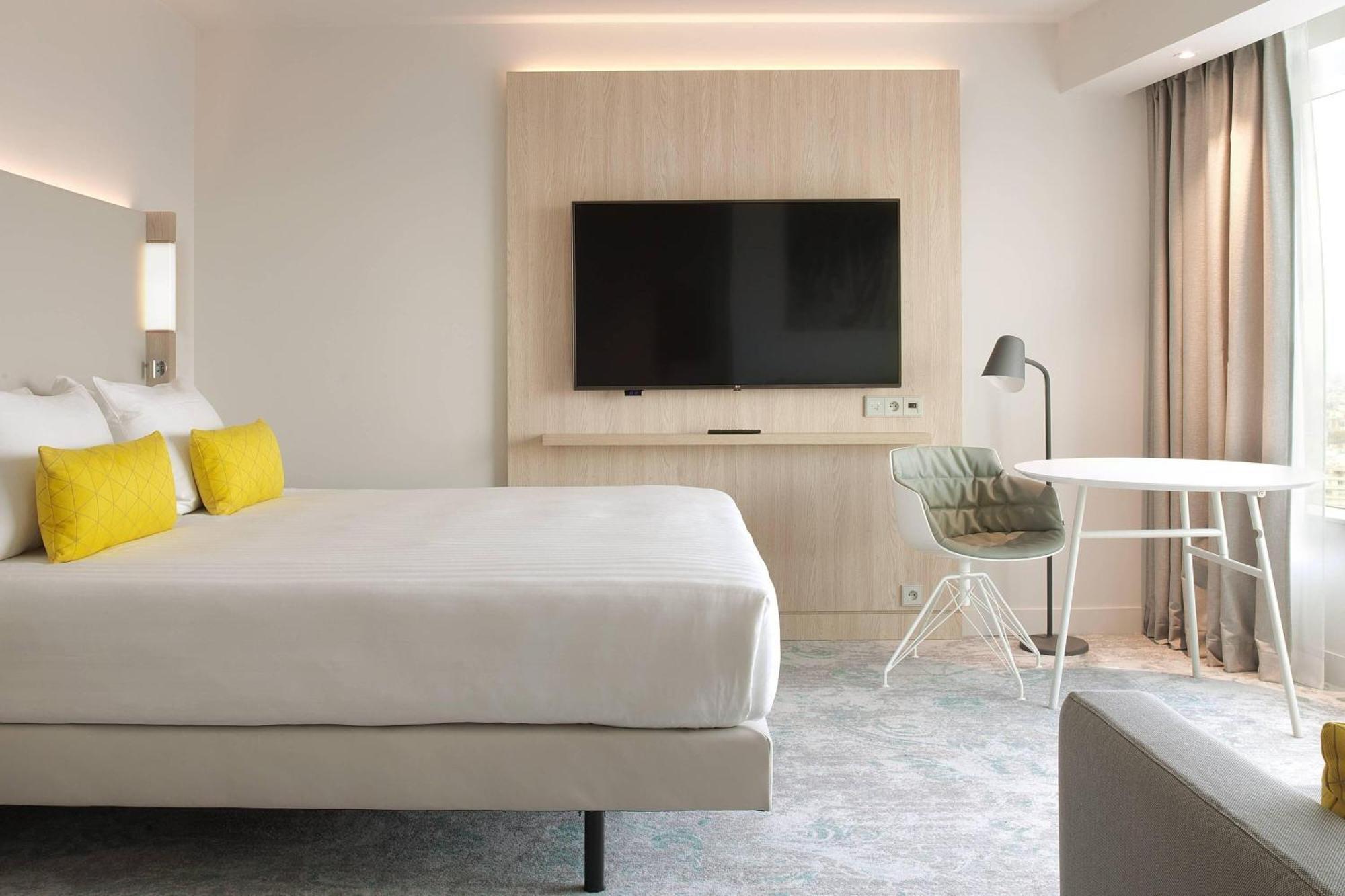 Courtyard By Marriott Gare De Lyon 4* Parigi