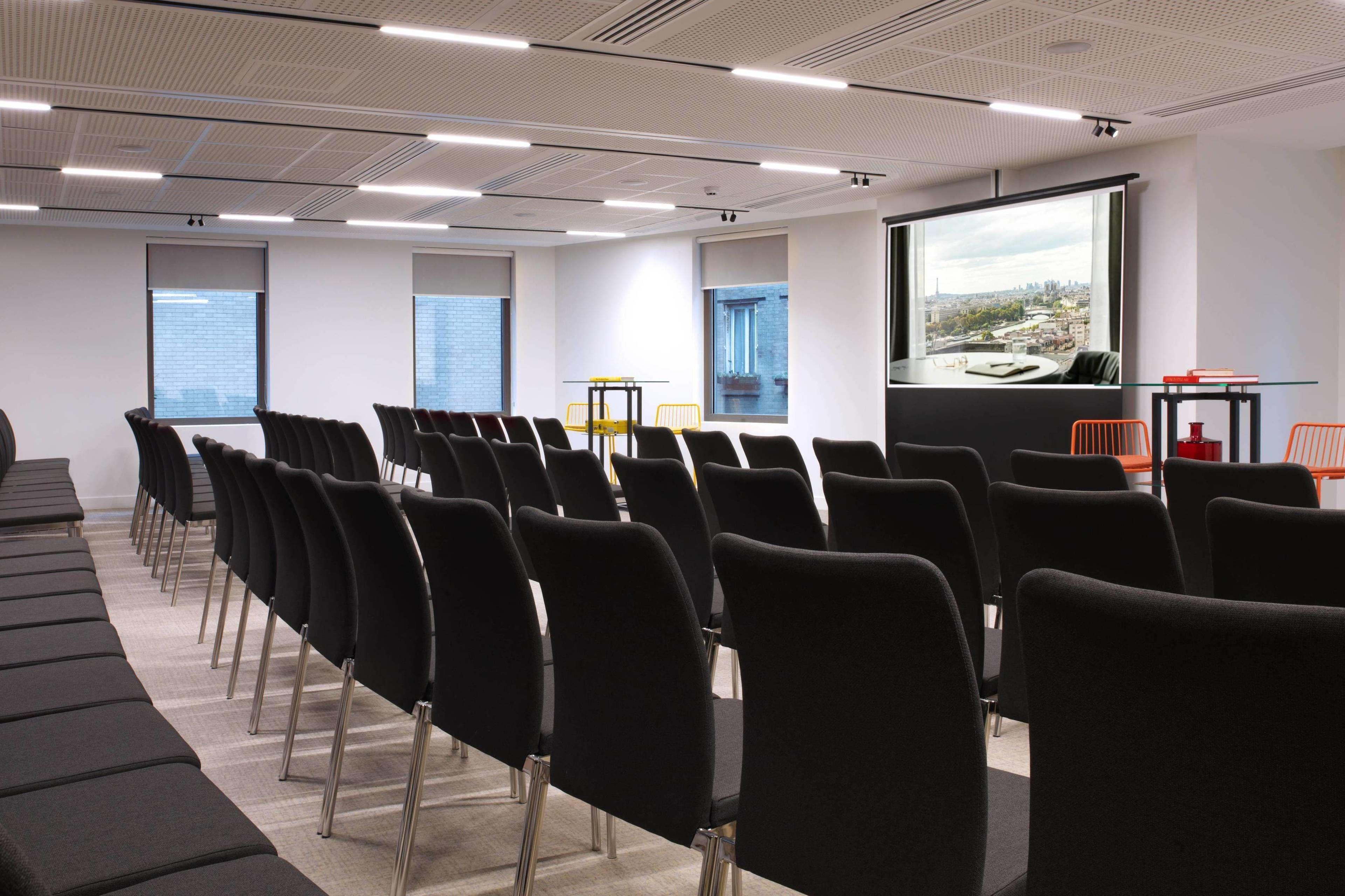 Courtyard By Marriott Gare De Lyon Hotel